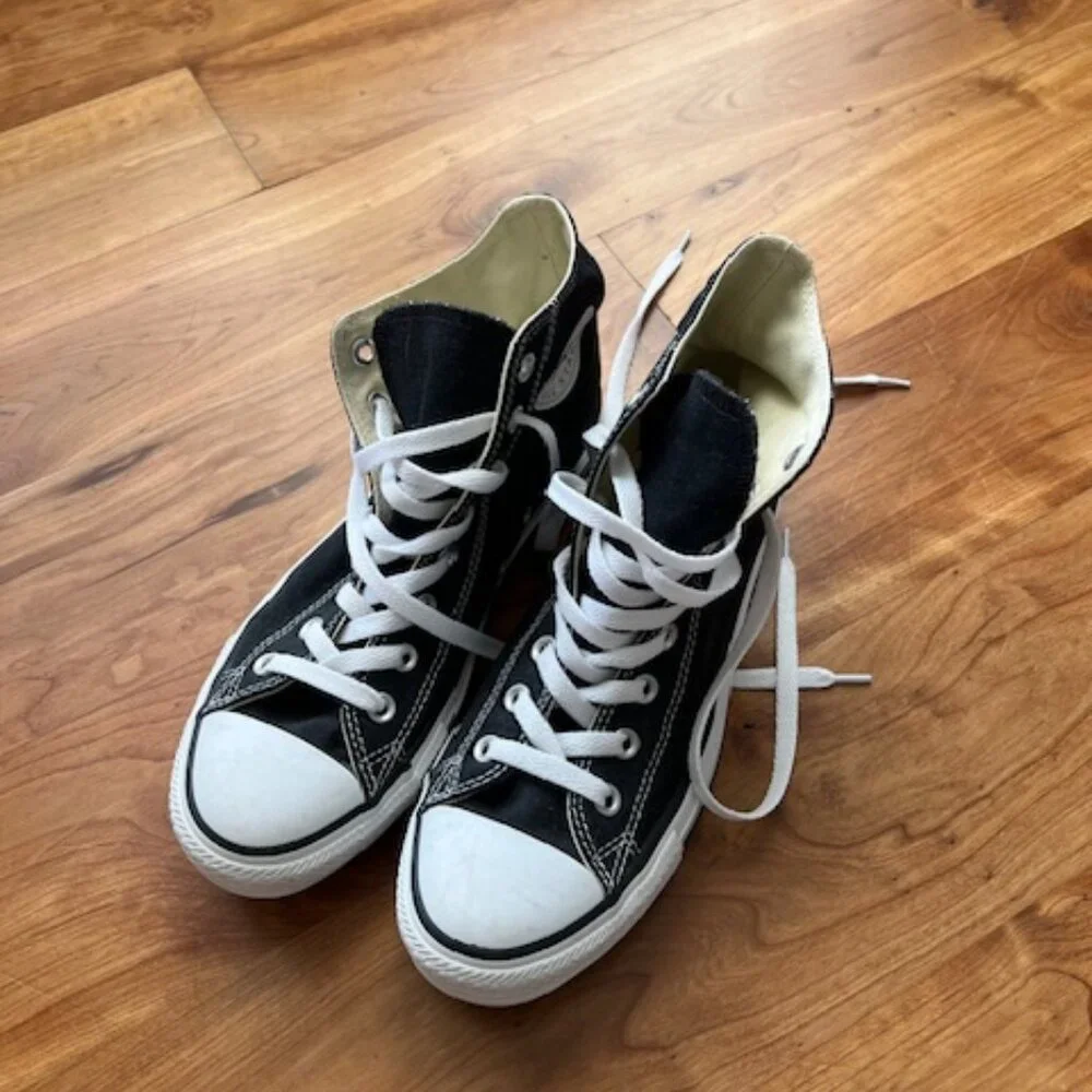 NWOT** Adults' Converse Chuck Taylor All Star Canvas Hi Sneakers - Picture 3 of 6